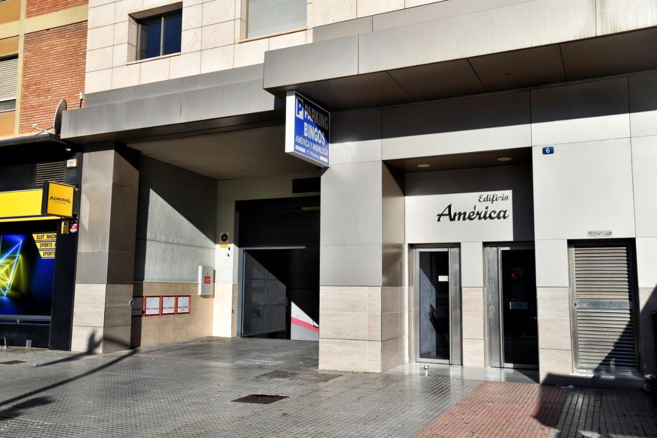 Wonderstays Apartamentos La Estacion Malaga Zewnętrze zdjęcie